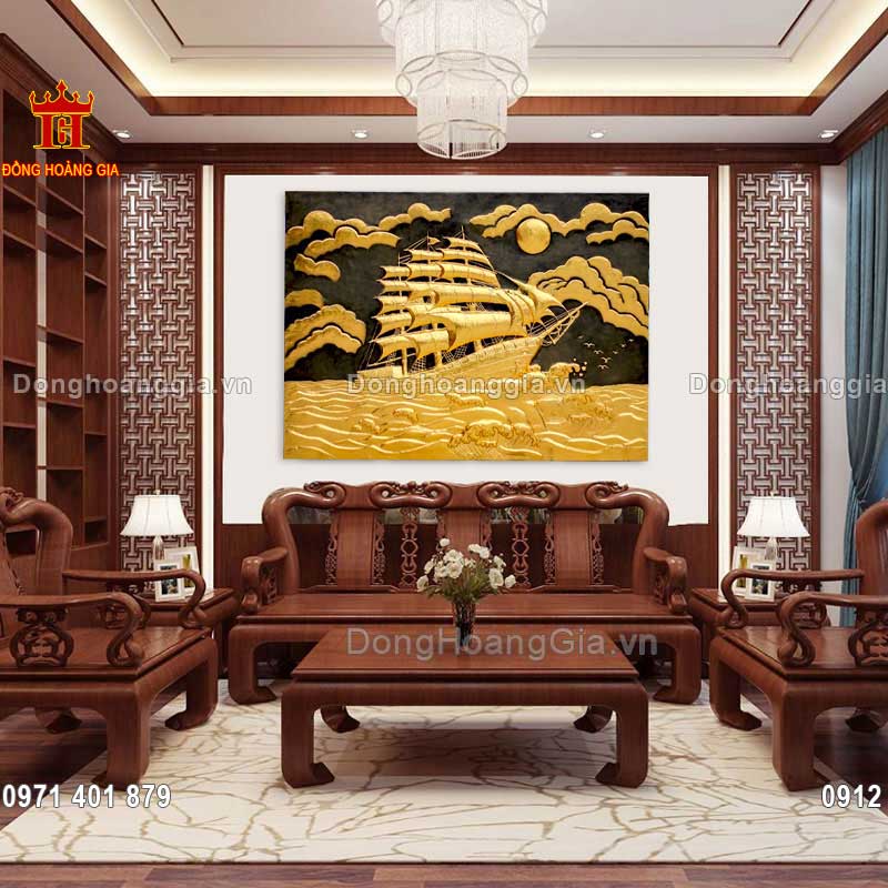 Bức tranh đồng mã đáo thành công mạ vàng 24K là dòng tranh cao cấp treo phòng khách